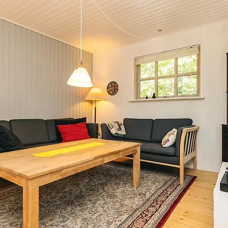 6 Person In